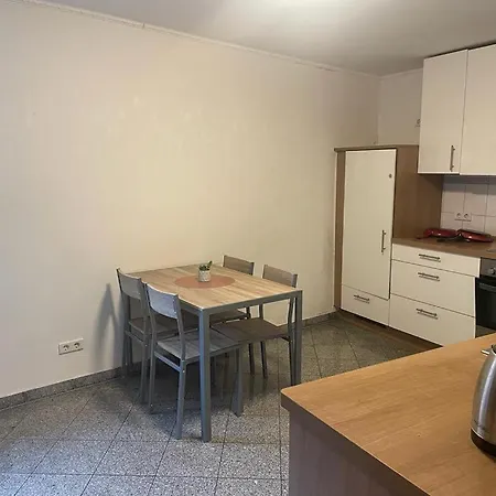 Homestay Monteurzimmer Hegelsberg *